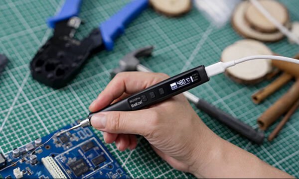 Bakon210pro-A Portable Thermostatic Soldering Iron for You