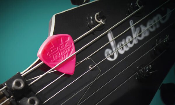 The 3D Pick that makes you better at guitar
