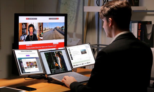ACEELE - World First 4K Smart Portable Quad Monitor