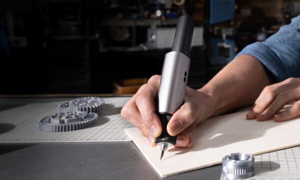 NeoBlade - Wireless Ultrasonic Cutter for Evolved Makers