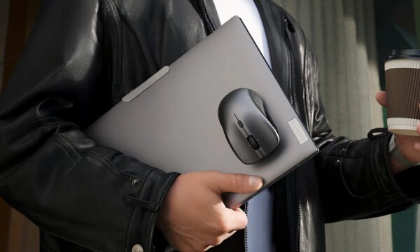The 1st Magnetic Wireless Mouse With Built-in Charging Cable