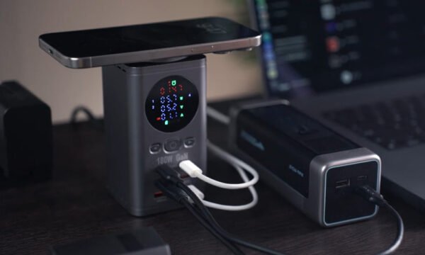Voltix - See Every Watt The World’s Smartest GaN Charger