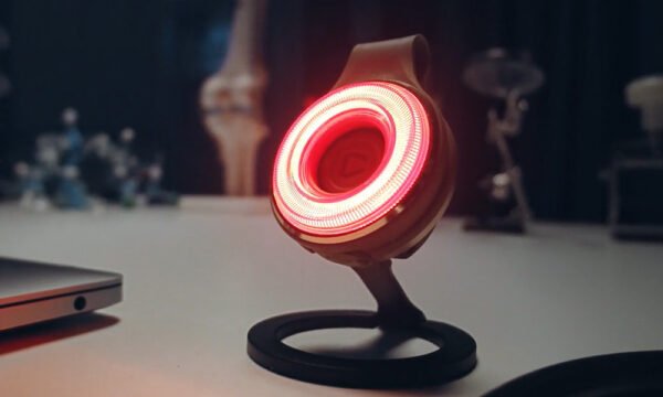 SparkO, the 4-in-1 Versatile Hands-free EDC Flashlight