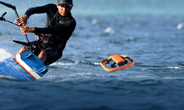 HOVERAir AQUA - First Waterproof Self-Flying Camera
