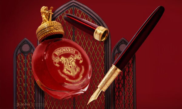 Harry Potter Houses of Hogwarts™ Writing Collection