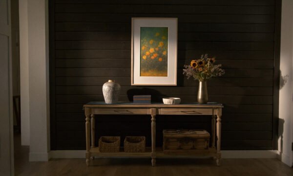 Fraimic - A Smart E Ink Canvas That Turns Your Voice Into Art