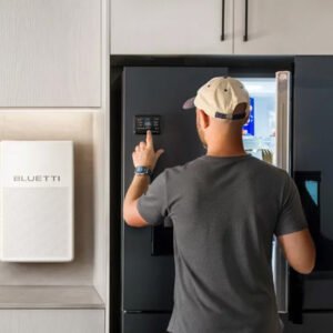 BLUETTI FridgePower - Power Out. Fridge On